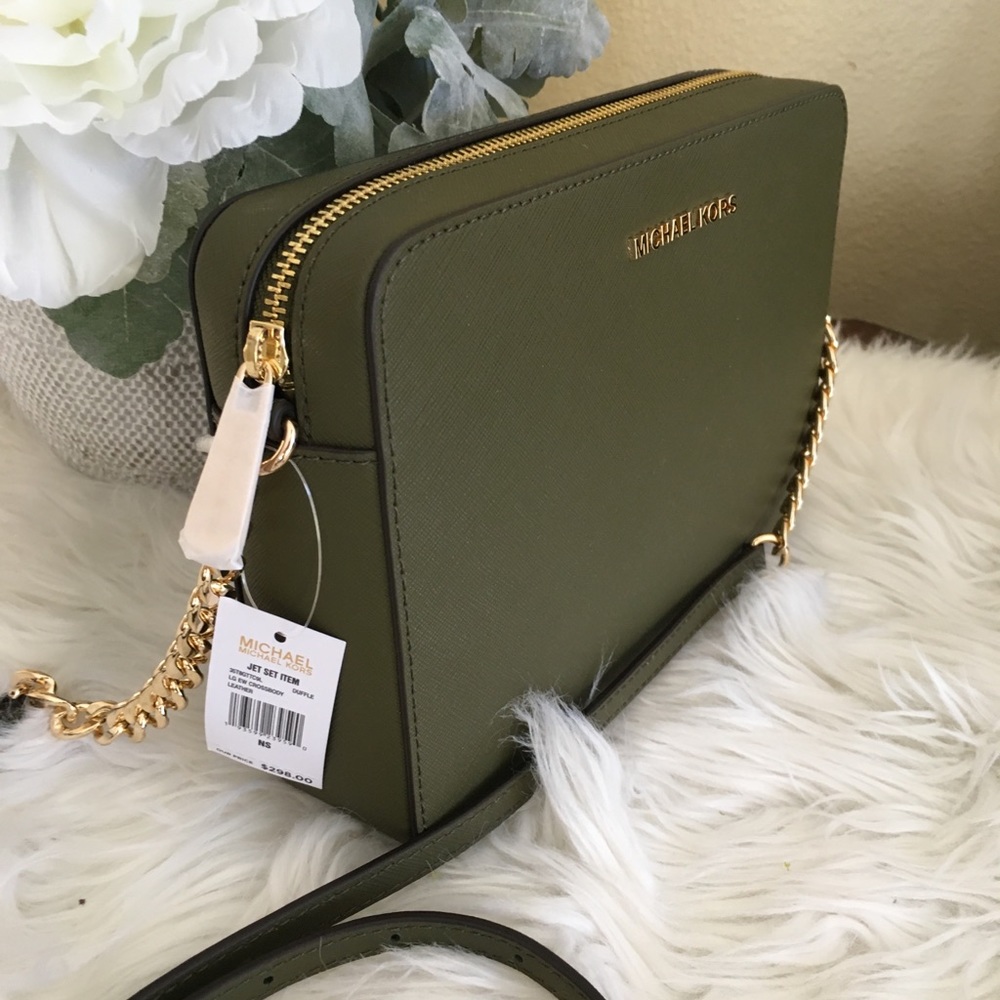 Michael Kors jet set crossbody with coin ID holder - Picture 7 of 7